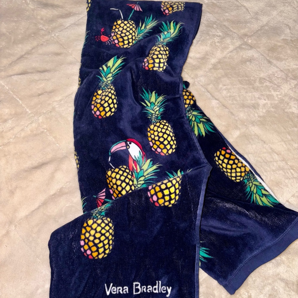 NWT Vera Bradley Toucan Party 4 pc travel set - Picture 2 of 15